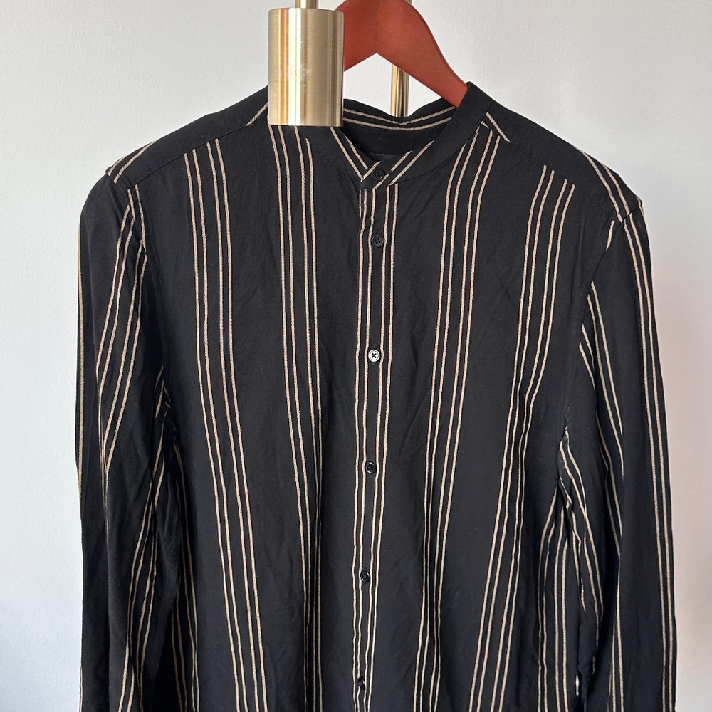 Minimalist Mandarin Collar Striped Shirt